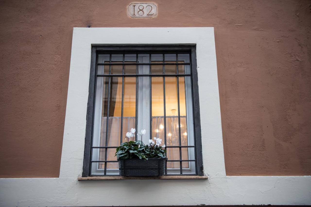 Apartament Sweet Arco Farnese Rzym Zewnętrze zdjęcie